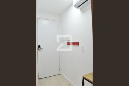 Sala/Cozinha de apartamento para alugar com 1 quarto, 35m² em Centro, Curitiba