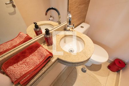 Apartamento à venda com 240m², 5 quartos e 3 vagas Apartamento à venda com 240m², 5 quartos e 3 vagasLavabo