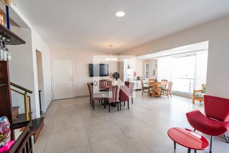 Apartamento à venda com 240m², 5 quartos e 3 vagas Apartamento à venda com 240m², 5 quartos e 3 vagasSala