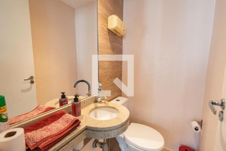 Apartamento à venda com 240m², 5 quartos e 3 vagas Apartamento à venda com 240m², 5 quartos e 3 vagasLavabo