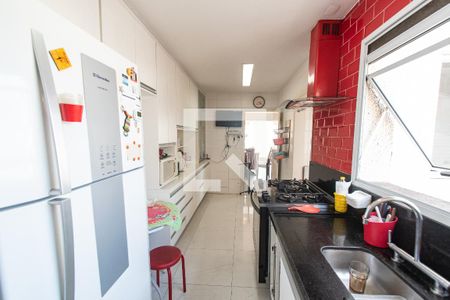 Apartamento à venda com 240m², 5 quartos e 3 vagas Apartamento à venda com 240m², 5 quartos e 3 vagasCozinha