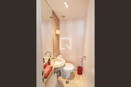 Apartamento à venda com 240m², 5 quartos e 3 vagas Apartamento à venda com 240m², 5 quartos e 3 vagasLavabo