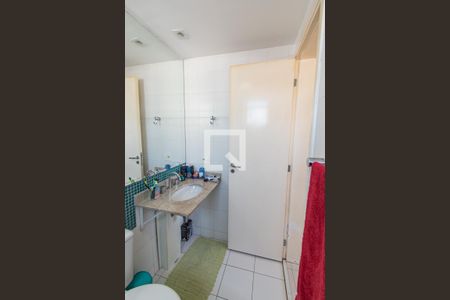 Apartamento à venda com 240m², 5 quartos e 3 vagas Apartamento à venda com 240m², 5 quartos e 3 vagasBanheiro da suíte 4