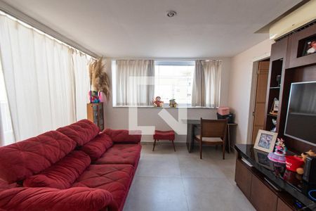 Apartamento à venda com 240m², 5 quartos e 3 vagas Apartamento à venda com 240m², 5 quartos e 3 vagasSala de tv