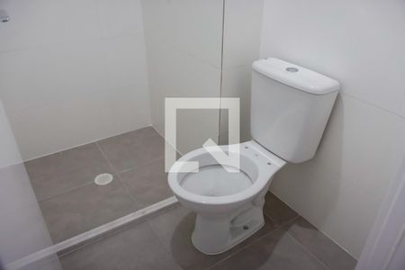 Apartamento à venda com 74m², 2 quartos e 1 vaga Apartamento à venda com 74m², 2 quartos e 1 vagaBanheiro da Suíte 1