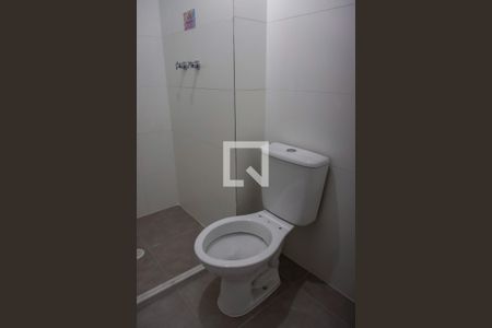 Apartamento à venda com 74m², 2 quartos e 1 vaga Apartamento à venda com 74m², 2 quartos e 1 vagaBanheiro da Suíte 1