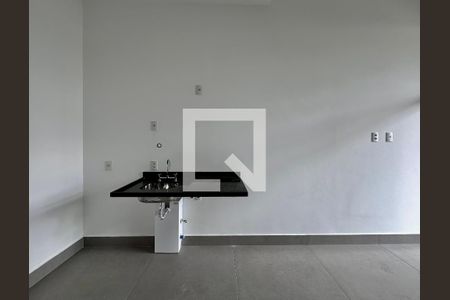 Cozinha  de kitnet/studio para alugar com 1 quarto, 26m² em Jardim das Acacias, São Paulo