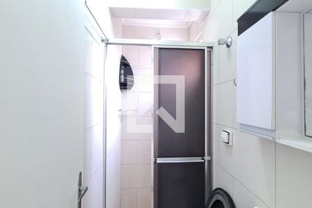 Banheiro de apartamento para alugar com 1 quarto, 48m² em Vila Prudente, São Paulo