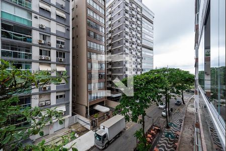 Vista de apartamento para alugar com 2 quartos, 100m² em Gonzaga, Santos