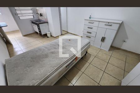 Studio de casa para alugar com 1 quarto, 26m² em Chico de Paula, Santos