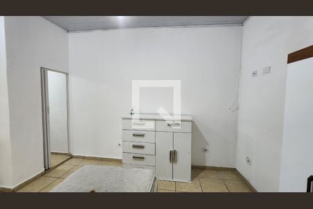 Studio de casa para alugar com 1 quarto, 26m² em Chico de Paula, Santos