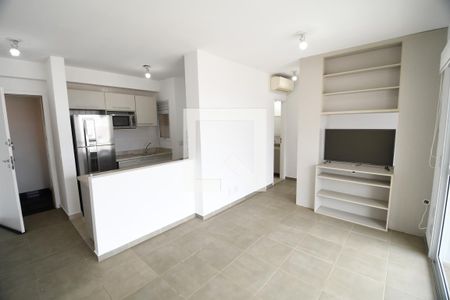 Sala de apartamento para alugar com 1 quarto, 57m² em Cambuí, Campinas