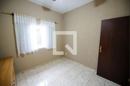 Quarto 1 de casa de condomínio à venda com 3 quartos, 365m² em Residencial Vila Velha, Taubaté