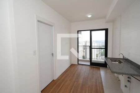 Sala/Cozinha de apartamento para alugar com 1 quarto, 27m² em Socorro, São Paulo