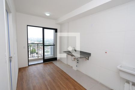 Sala/Cozinha de apartamento para alugar com 1 quarto, 27m² em Socorro, São Paulo