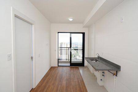 Sala/Cozinha de apartamento para alugar com 1 quarto, 27m² em Socorro, São Paulo