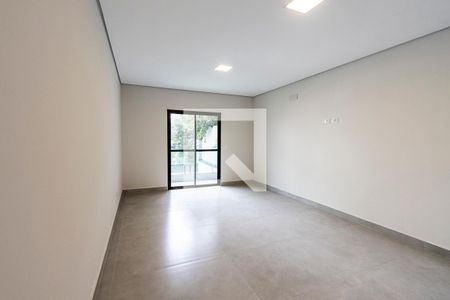 Casa à venda com 3 quartos, 250m² em Vila Ipojuca, São Paulo