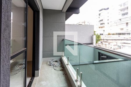 Casa à venda com 3 quartos, 250m² em Vila Ipojuca, São Paulo