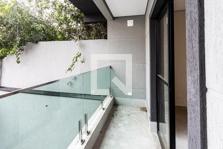 Casa à venda com 3 quartos, 250m² em Vila Ipojuca, São Paulo