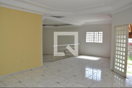 Sala de casa para alugar com 4 quartos, 243m² em Parque da Represa, Paulínia