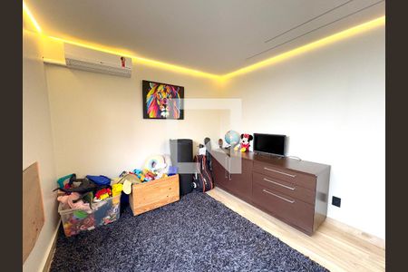 Quarto 1  de casa à venda com 4 quartos, 320m² em Jardim Brasil, Jundiaí