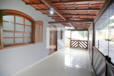 Varanda da Sala de casa para alugar com 3 quartos, 250m² em Ipiranga, Belo Horizonte