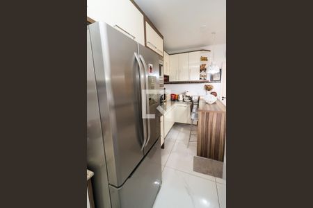 Casa de condomínio à venda com 240m², 4 quartos e 2 vagas Casa de condomínio à venda com 240m², 4 quartos e 2 vagasCozinha