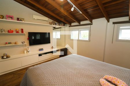 Casa de condomínio à venda com 240m², 4 quartos e 2 vagas Casa de condomínio à venda com 240m², 4 quartos e 2 vagasQuarto 3