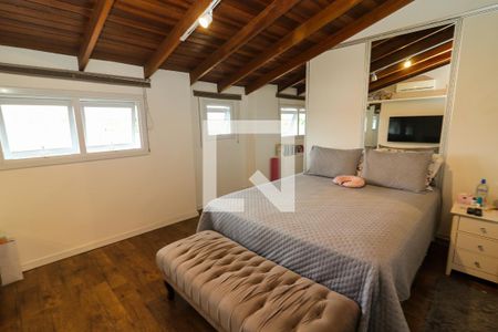 Casa de condomínio à venda com 240m², 4 quartos e 2 vagas Casa de condomínio à venda com 240m², 4 quartos e 2 vagasQuarto 3