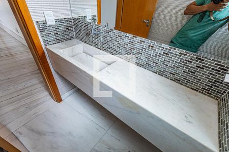 Lavabo de apartamento para alugar com 4 quartos, 176m² em Itapoã, Belo Horizonte