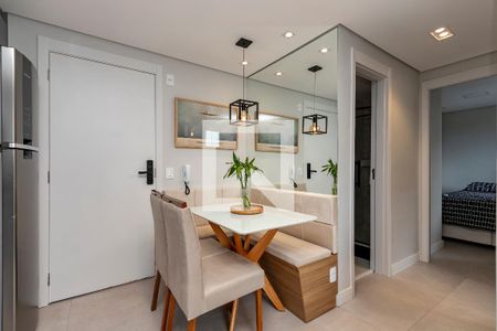 Sala/ Cozinha de apartamento para alugar com 2 quartos, 37m² em Jardim Caravelas, São Paulo