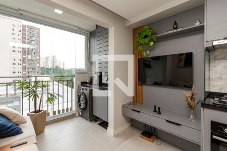 Sala/ Cozinha de apartamento para alugar com 2 quartos, 37m² em Jardim Caravelas, São Paulo