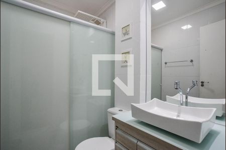 Banheiro de apartamento para alugar com 2 quartos, 56m² em Jardim Ipanema, Santo André