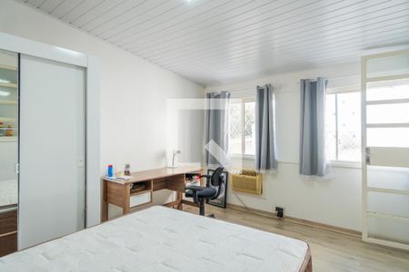 Quarto de apartamento à venda com 1 quarto, 50m² em Farroupilha, Porto Alegre