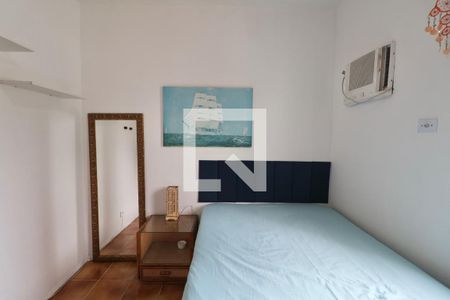 Quarto de apartamento para alugar com 2 quartos, 75m² em Jardim Vitoria, Guarujá