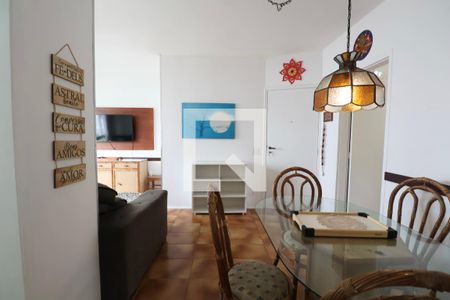 Sala de apartamento para alugar com 2 quartos, 75m² em Jardim Vitoria, Guarujá