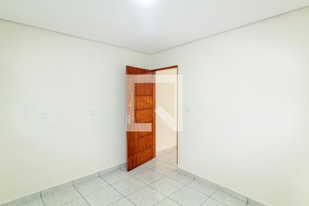 Quarto de casa para alugar com 1 quarto, 60m² em Jardim Rosina, São Paulo