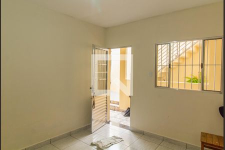 Sala de casa para alugar com 1 quarto, 60m² em Jardim Rosina, São Paulo