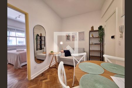 Sala de apartamento para alugar com 1 quarto, 32m² em Flamengo, Rio de Janeiro