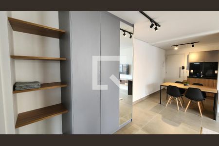 Detalhe Sala de apartamento para alugar com 1 quarto, 57m² em Ponta da Praia, Santos