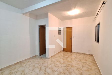 Quarto de casa para alugar com 1 quarto, 42m² em Jardim Primavera, Duque de Caxias