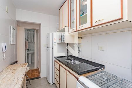 Cozinha de apartamento à venda com 1 quarto, 32m² em Liberdade, São Paulo