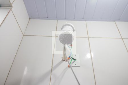 Banheiro de kitnet/studio para alugar com 1 quarto, 25m² em Tropical, Contagem