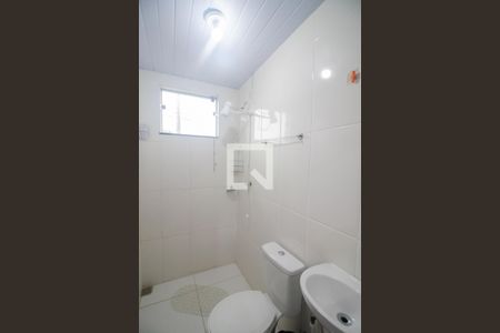 Banheiro de kitnet/studio para alugar com 1 quarto, 25m² em Tropical, Contagem