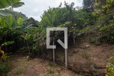 Casa à venda com 400m², 5 quartos e 4 vagas Casa à venda com 400m², 5 quartos e 4 vagasQuintal