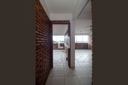 Casa à venda com 400m², 5 quartos e 4 vagas Casa à venda com 400m², 5 quartos e 4 vagasCorredor
