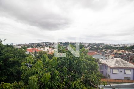 Casa à venda com 400m², 5 quartos e 4 vagas Casa à venda com 400m², 5 quartos e 4 vagasVista