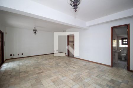 Sala de casa à venda com 5 quartos, 400m² em Nonoai, Porto Alegre