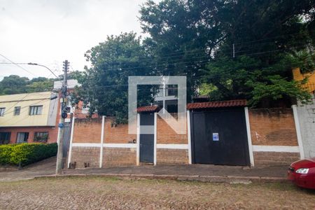 Casa à venda com 400m², 5 quartos e 4 vagas Casa à venda com 400m², 5 quartos e 4 vagasFachada
