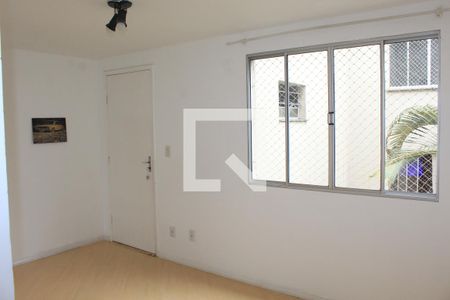 Sala de apartamento para alugar com 2 quartos, 50m² em Jardim Santa Izabel, Cotia